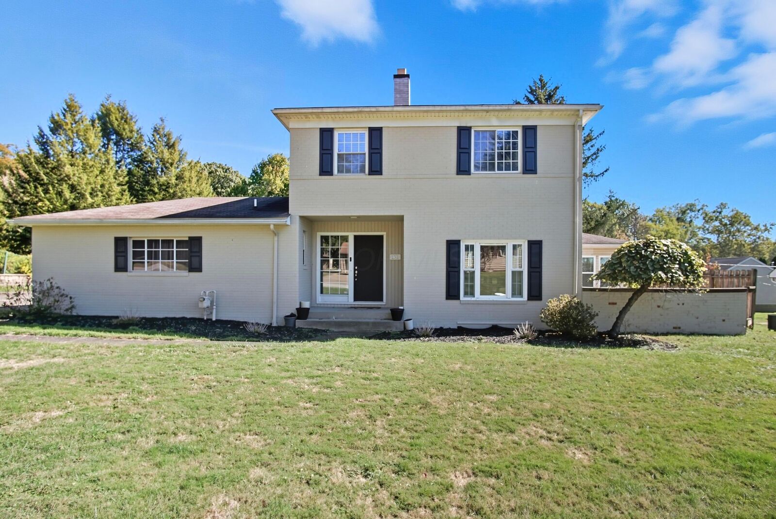 Property Photo: 2740 W Ridgewood Circle OH 43701