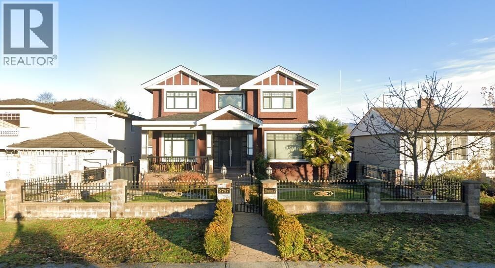Photo de la propriété:  3787 Elmwood Street 2  BC V5G 1R8 