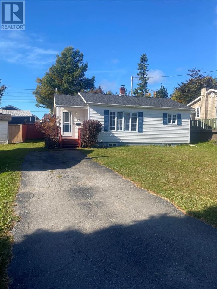 Property Photo:  17 Hillcrest Drive  NL A2N 2C6 