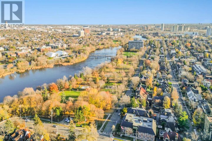 Property Photo: 4 Range Road 3 ON K1N 6R4