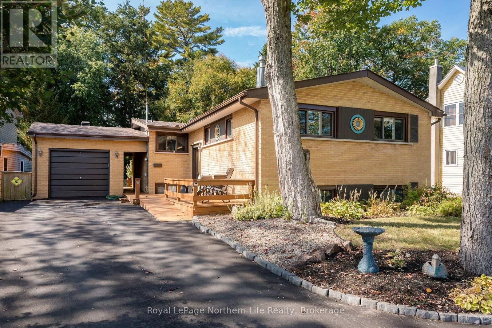 Property Photo:  171 Campbell Avenue  ON P1A 1W2