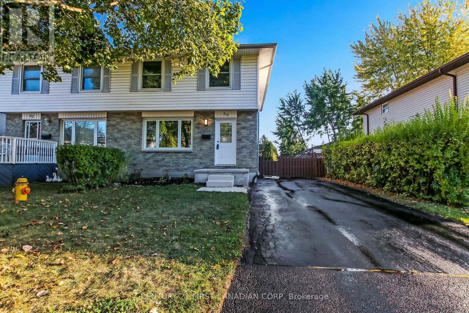 Property Photo:  59 Augusta Crescent  ON N6E 2C9 