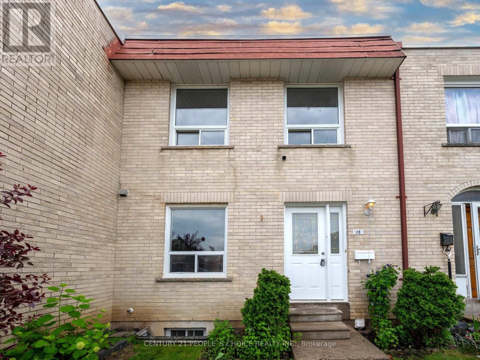 Property Photo: 7440 Goreway Drive 28 ON L4T 2V2