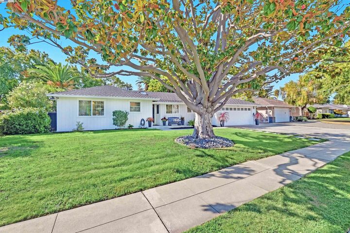 Property Photo: 4715 Eggers Dr CA 94536