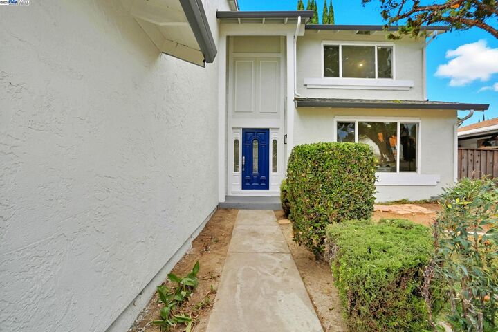 Property Photo: 79 Park Sharon Dr CA 95136
