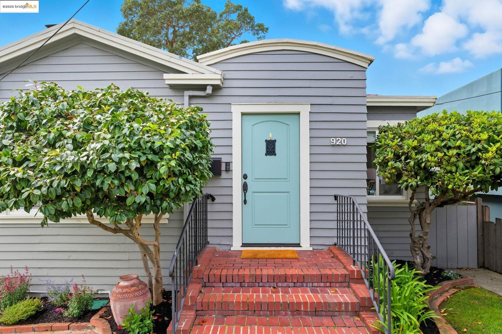 Property Photo: 920 Neilson St CA 94706