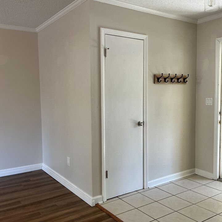 Property Photo: 309 Goldenrod Court FL 32578