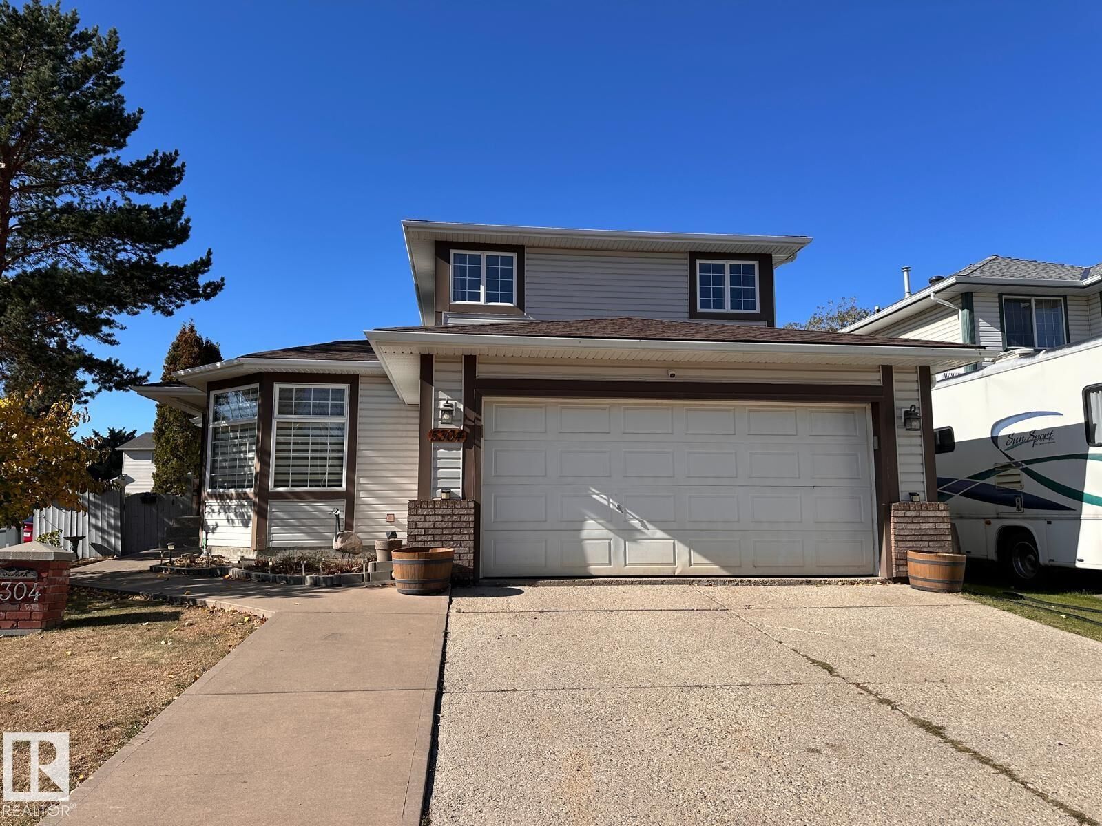 Property Photo:  5304 190 Street NW  AB T6M 2L2 
