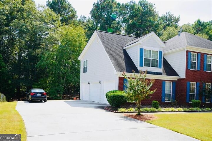 Property Photo: 3765 Brushy Wood Drive GA 30052