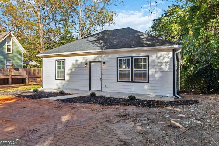 Property Photo: 908 Emory Street GA 30054