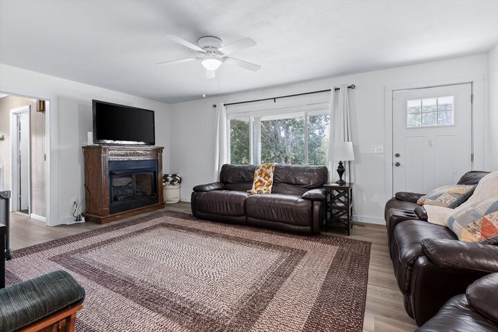 Property Photo: 373 County Road 159 AL 35958