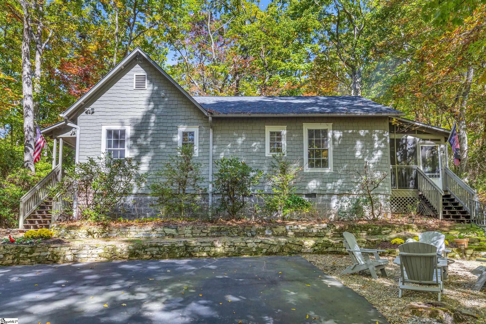 Property Photo: 512 Cliff Ridge Drive SC 29635