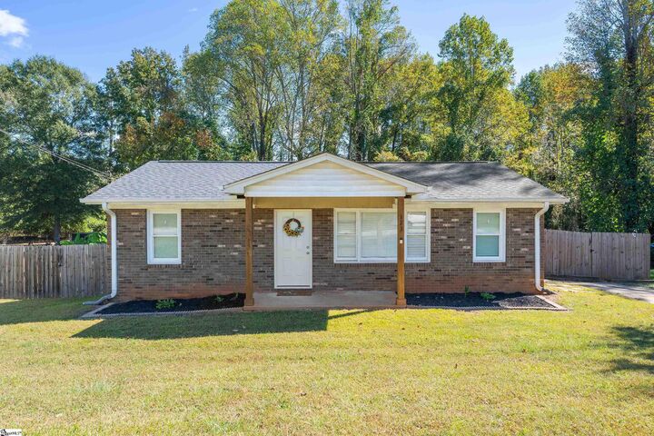 123 Vista Circle  Easley SC 29642 photo