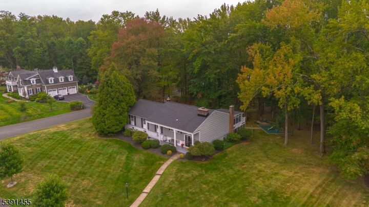 Property Photo: 4 Brandywine Ct NJ 07076