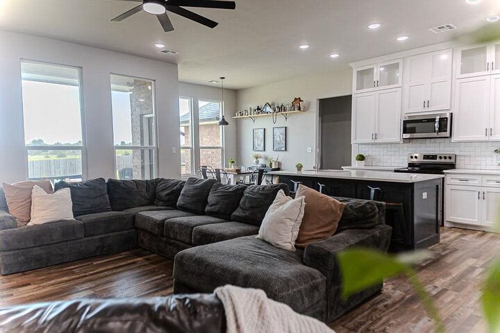 Property Photo:  12198 NE Stone Ridge Ln  OK 73541