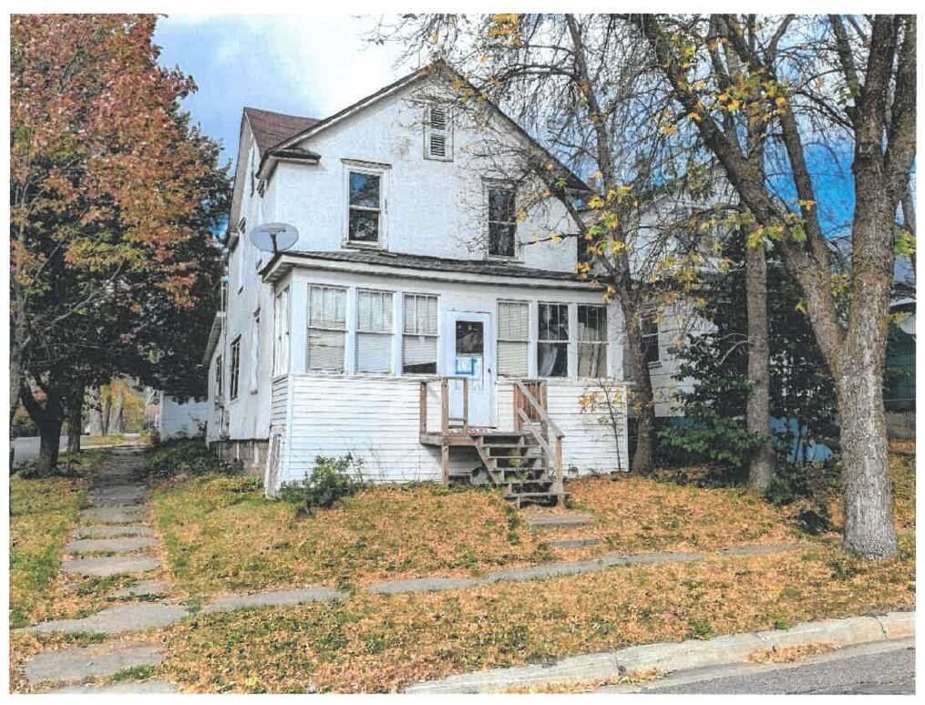 Property Photo: 601 Hayes St MN 55734