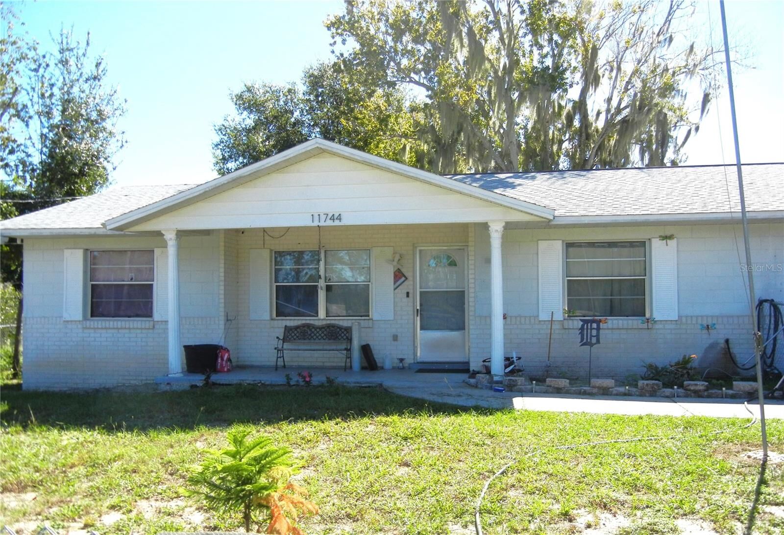 Property Photo: 11744 Fairmont Avenue FL 34788