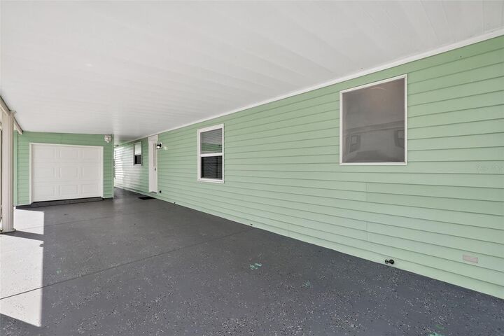 Property Photo:  1604 Kiley Court  FL 32159 