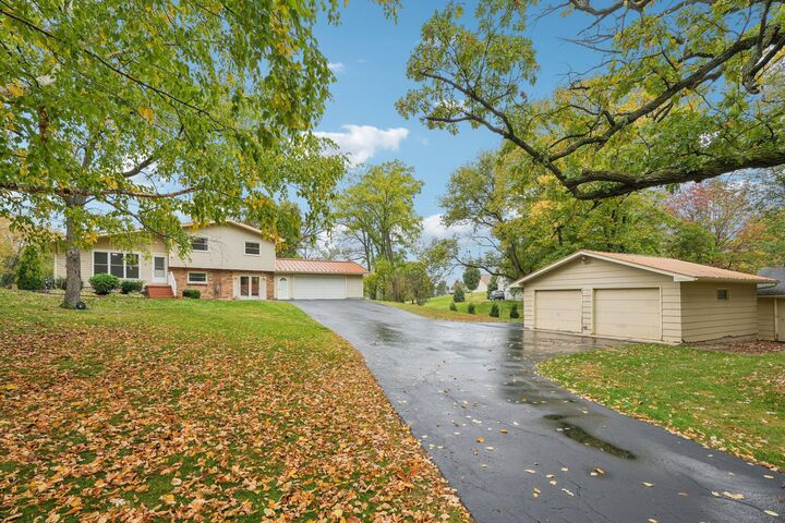 Property Photo:  N7427 Hillendale Pkwy  WI 53916