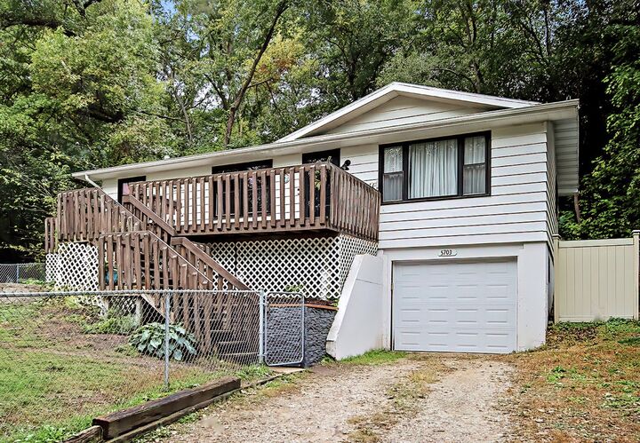 5703 Fox Lake Road  McHenry IL 60051 photo