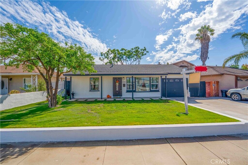 Property Photo: 12082 Kenney CA 90650