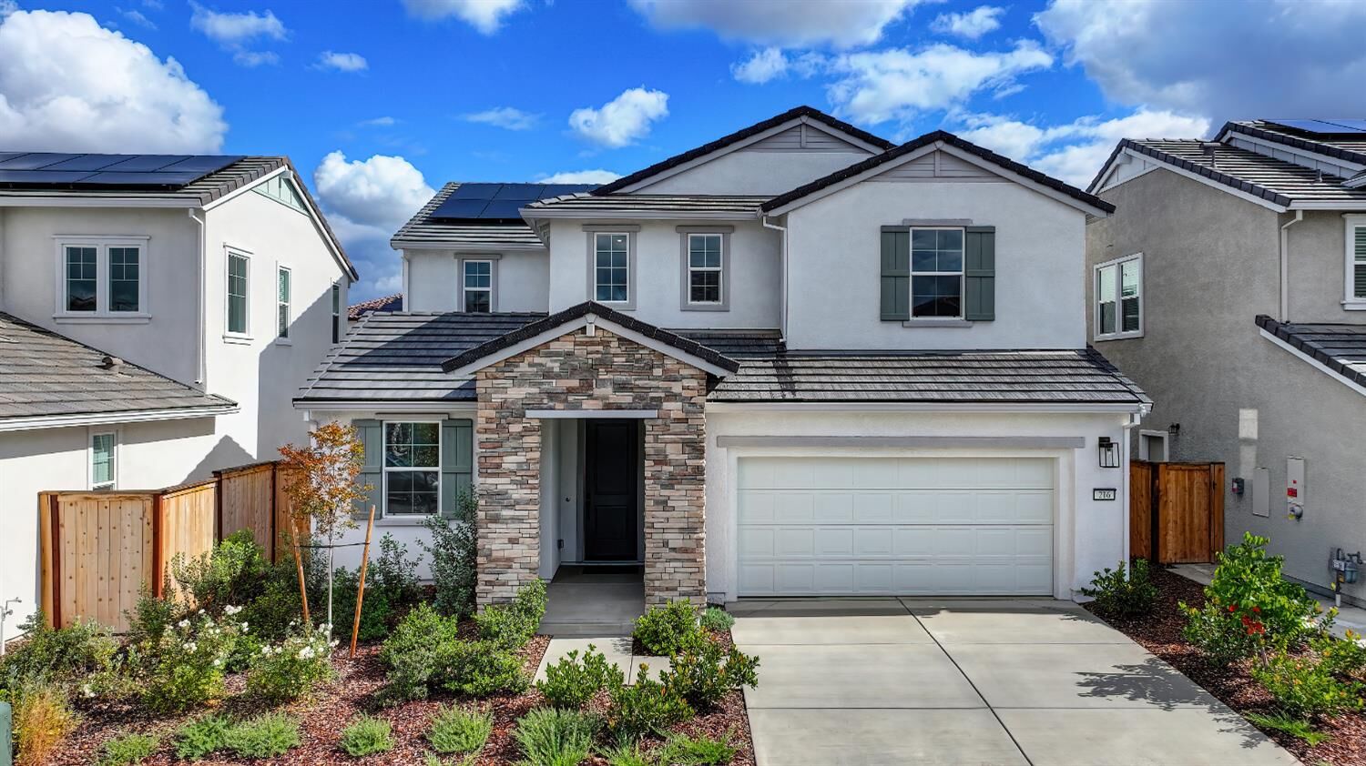 Property Photo: 216 Vectra Court CA 95747