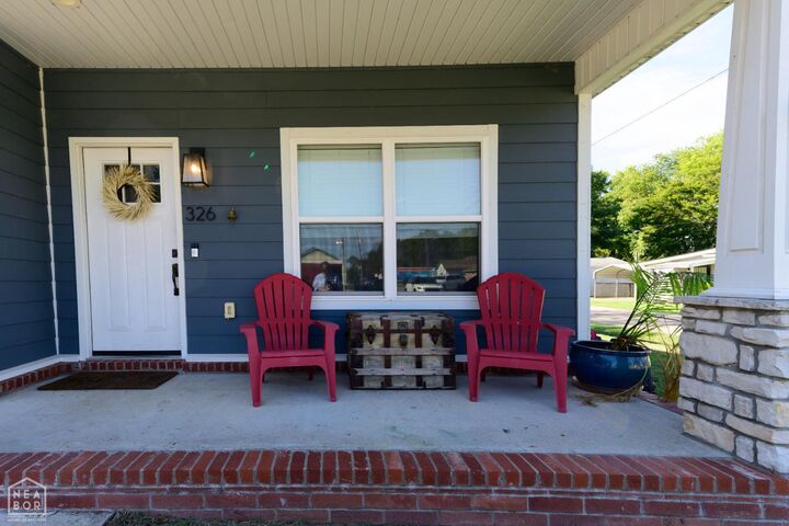 Property Photo:  326 Dixon Street  AR 72442
