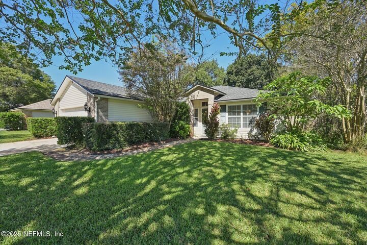 Property Photo: 12369 Shore Acres Drive FL 32225