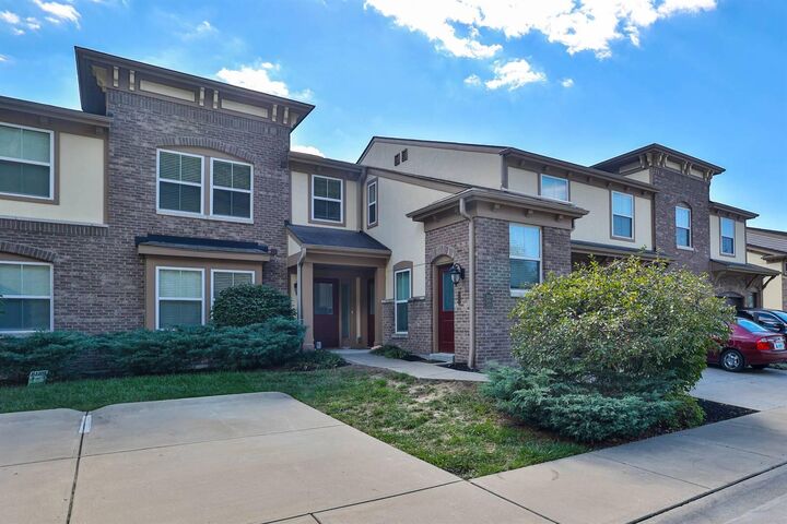 2489 Rolling Hills Drive  Covington KY 41017 photo