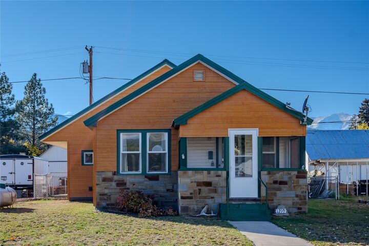 Property Photo:  1210 Dakota Avenue  MT 59923 