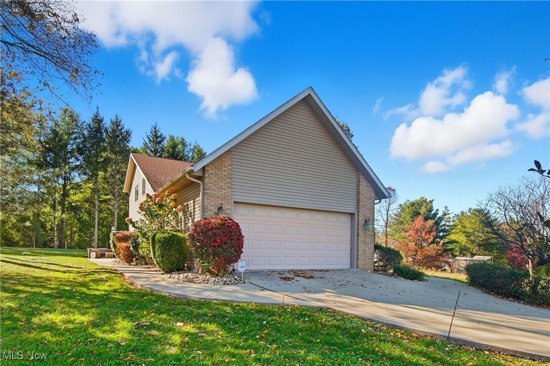 Property Photo:  360 Walters Way  OH 43701 