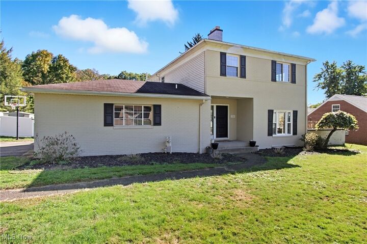 Property Photo: 2740 W Ridgewood Circle OH 43701