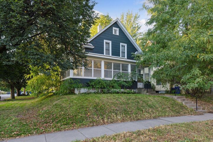 Property Photo: 1282 Hewitt Avenue MN 55104