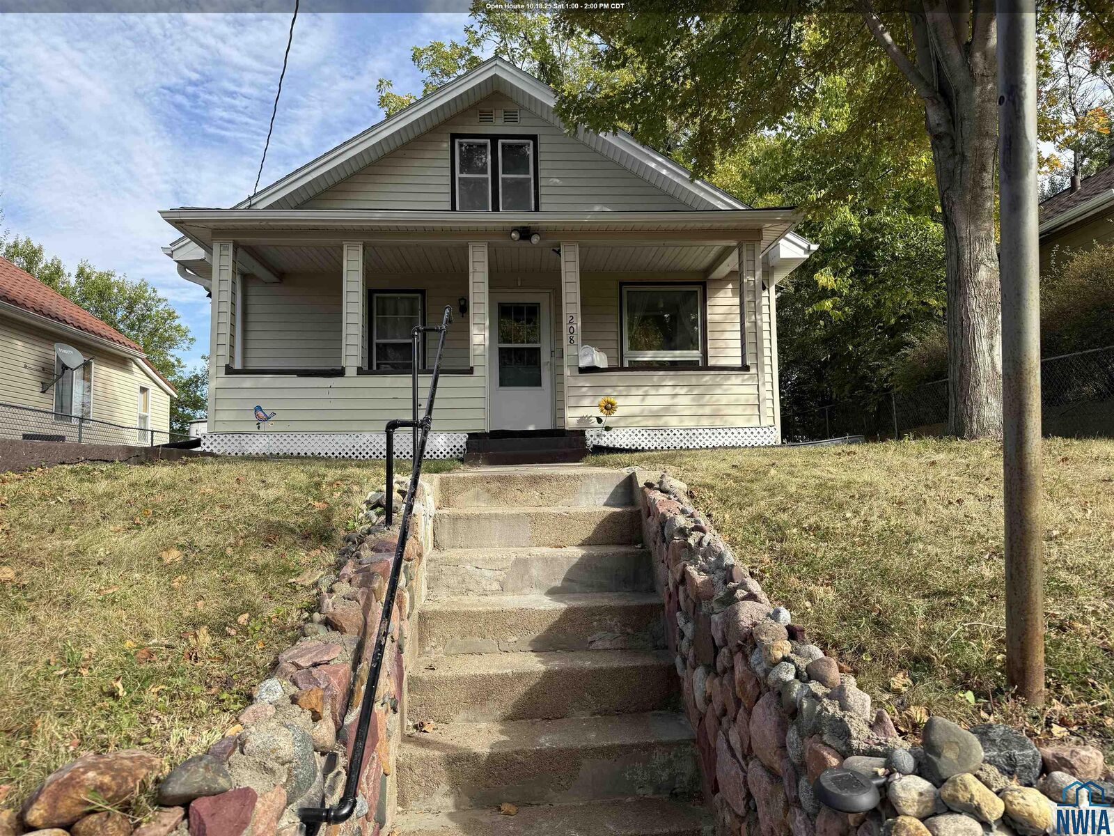 Property Photo: 208 S Leonard St IA 51103