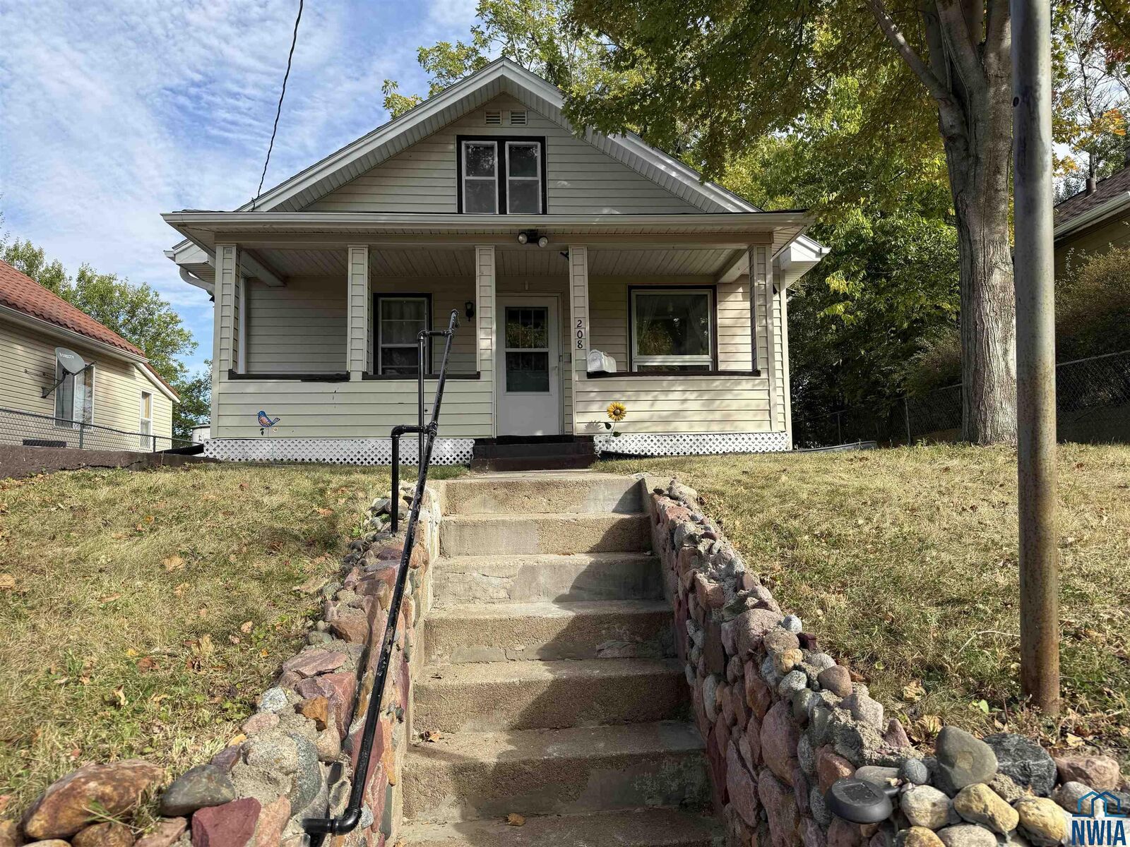 Property Photo: 208 S Leonard St IA 51103