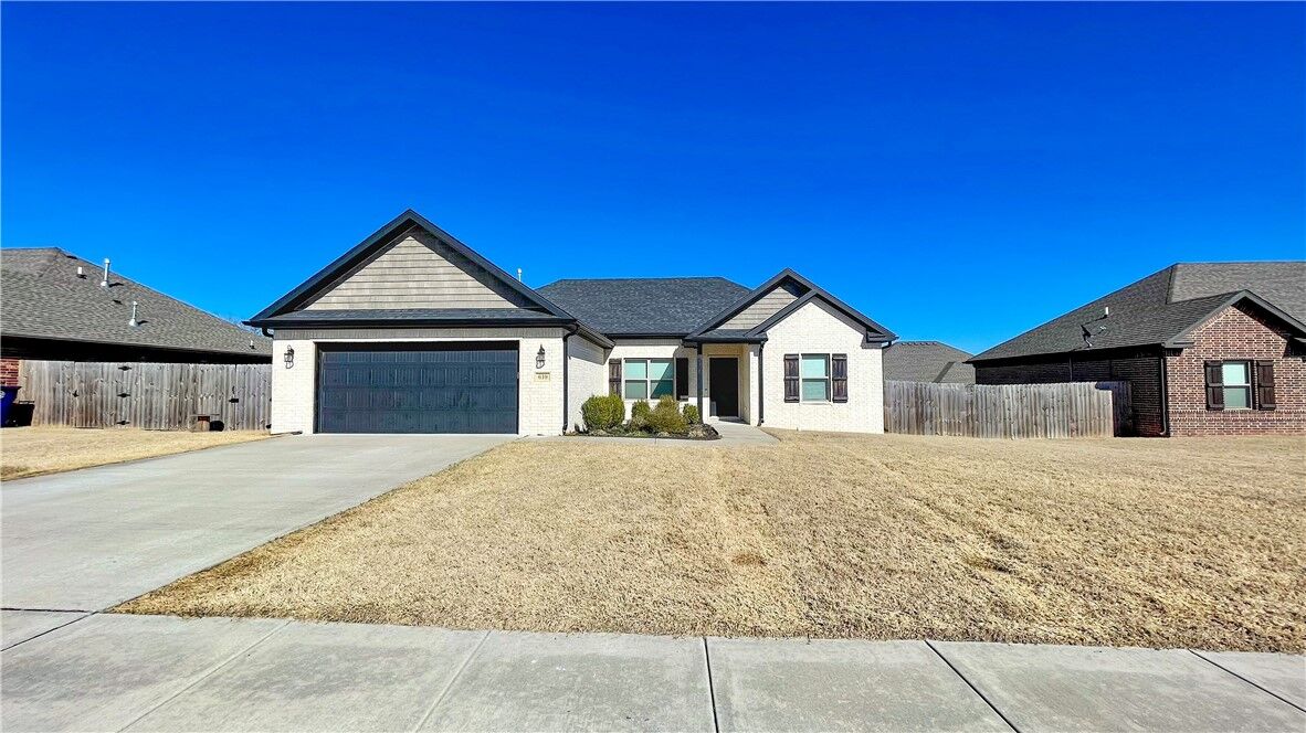 Property Photo: 610 Captain Hopkins Street AR 72753