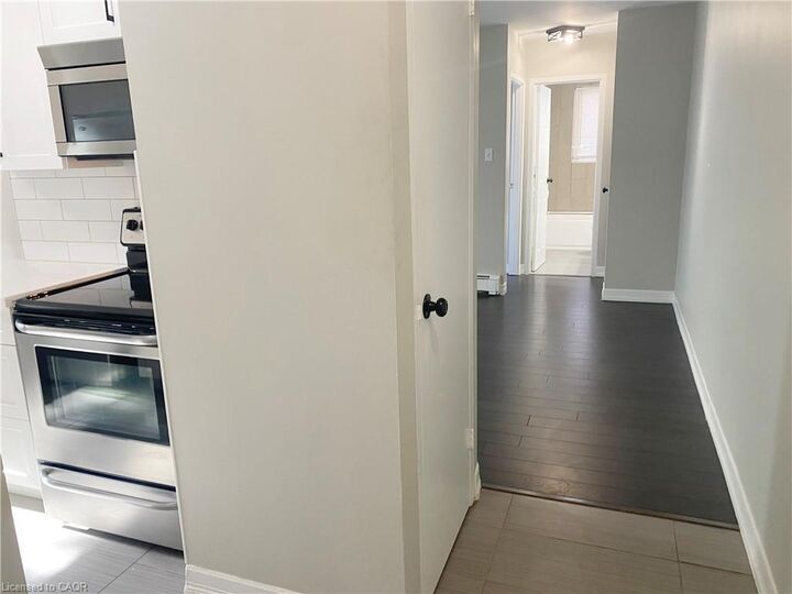 Property Photo: 163 Chandler Drive 12 ON N2E 1H1