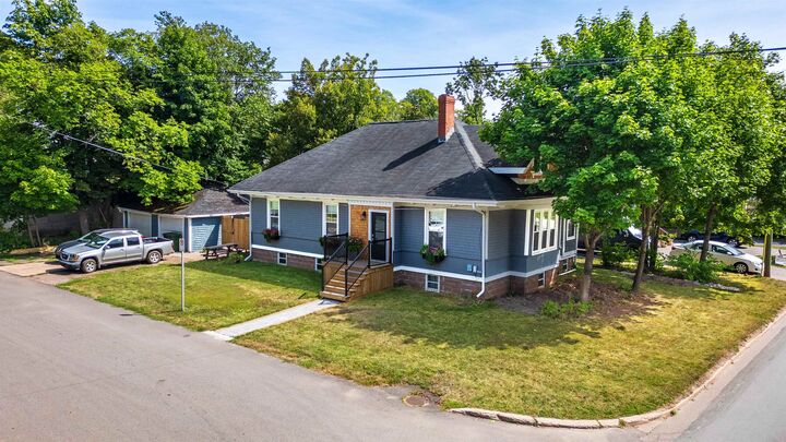 20 North River Road  Charlottetown PE C1A 3K4 photo