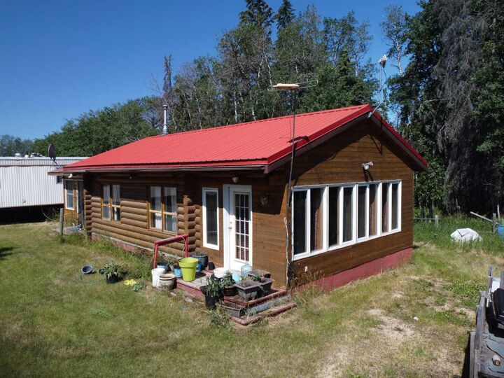 Property Photo: 26127 Township Road 414 AB T4L 0H6