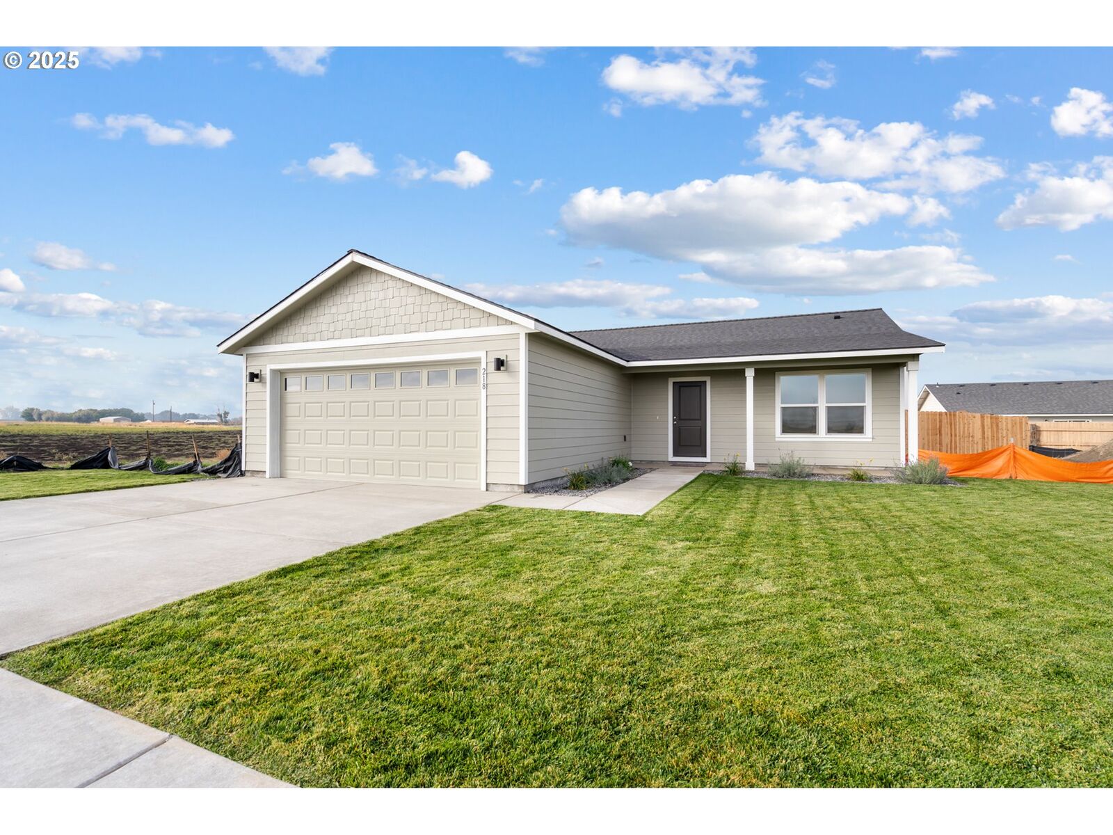 Property Photo: 218 SW Sparrow St OR 97818