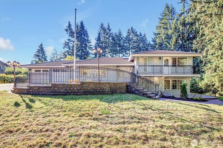 Property Photo: 1622 175th Street SW WA 98037