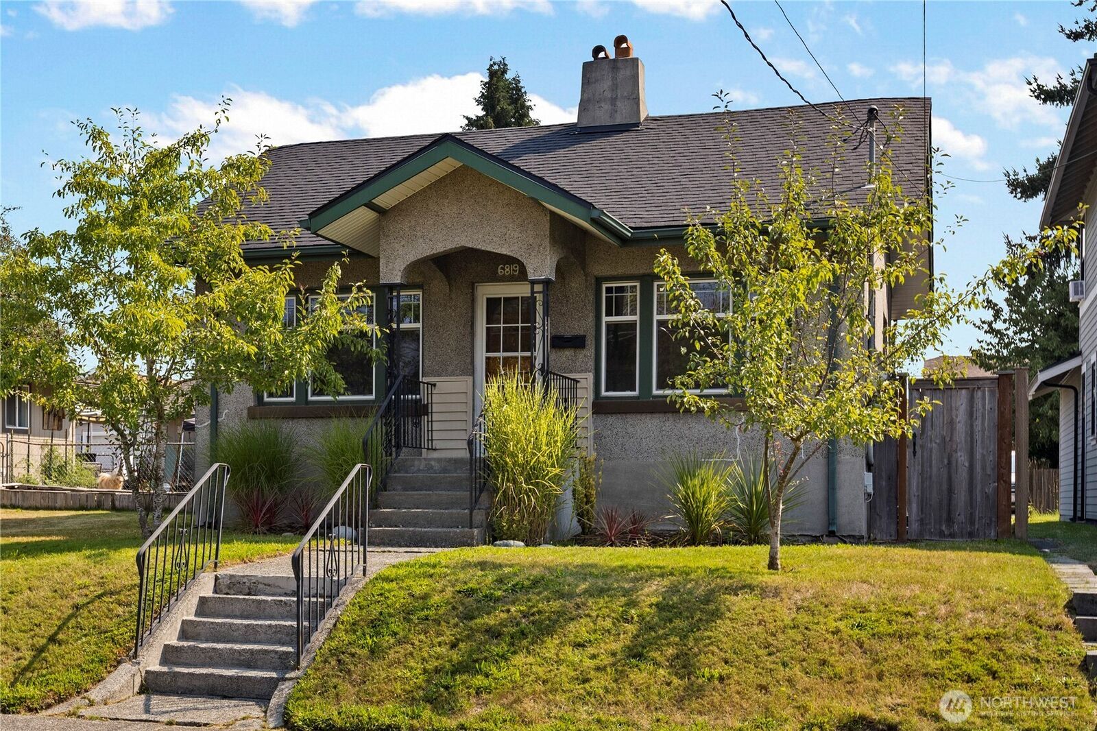 Property Photo:  6819 S Park Ave  WA 98408 