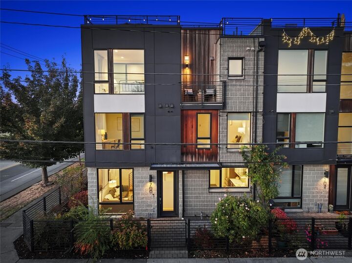 700 S Willow St  Seattle WA 98108 photo