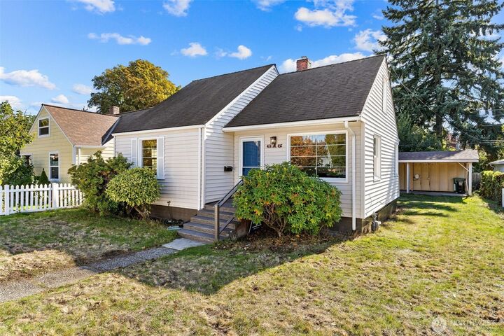 Property Photo: 615 NW 48th Street WA 98107