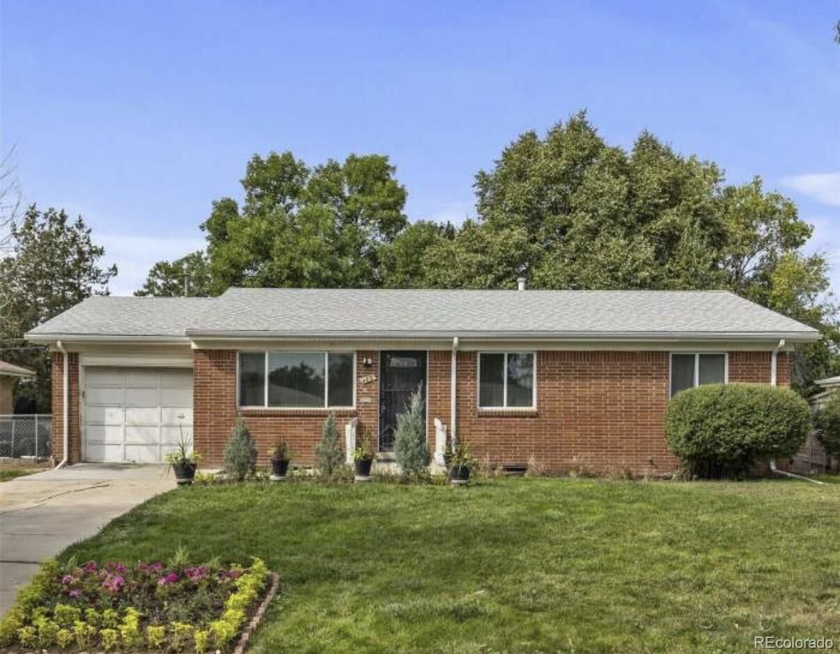 Property Photo: 489 Toledo Street CO 80011