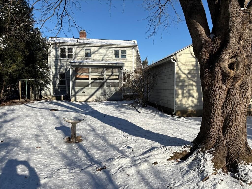 Property Photo:  10 Jesse Davis Lane  RI 02806 