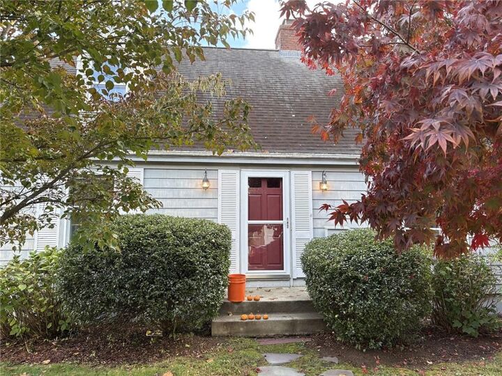 10 Jesse Davis Lane  Barrington RI 02806 photo