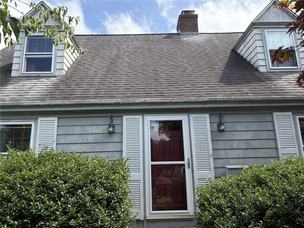 Property Photo:  10 Jesse Davis Lane  RI 02806 