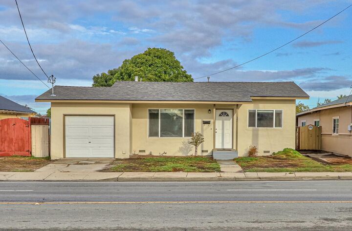 17 Williams Road  Salinas CA 93905 photo