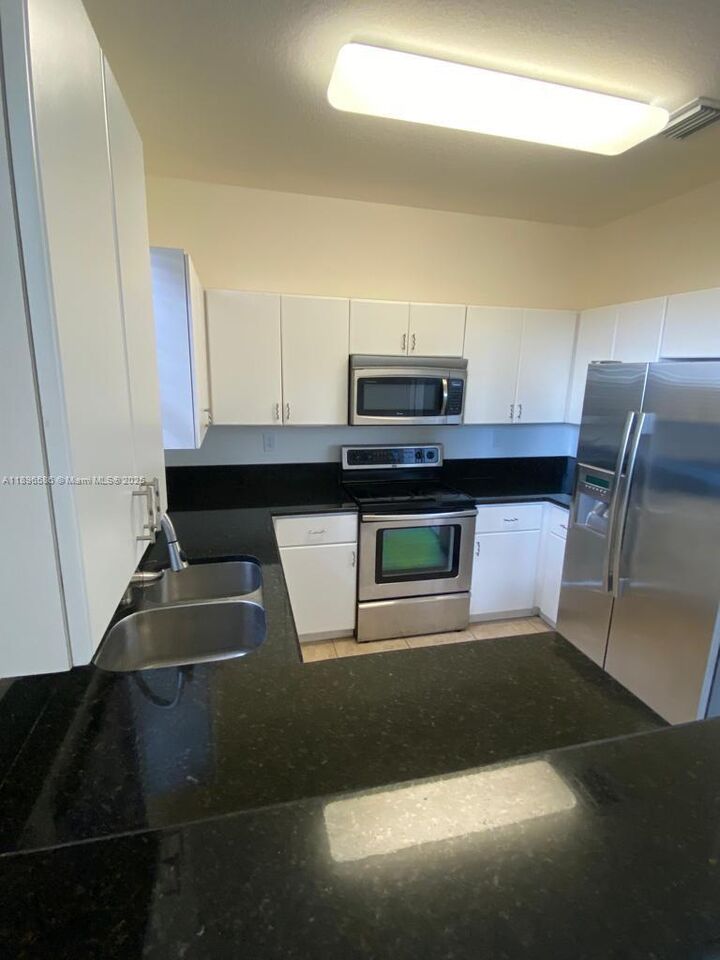 Property Photo: 15288 SW 119th Ter 15288 FL 33196